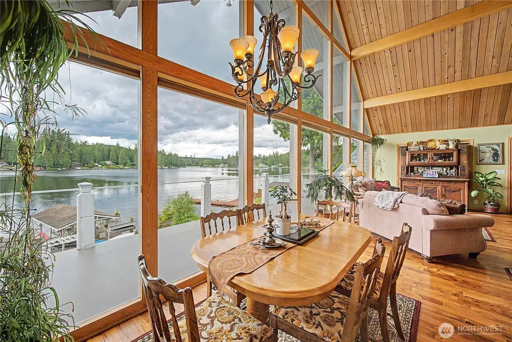 2410 S Lake Roesiger Road Snohomish WA 98290