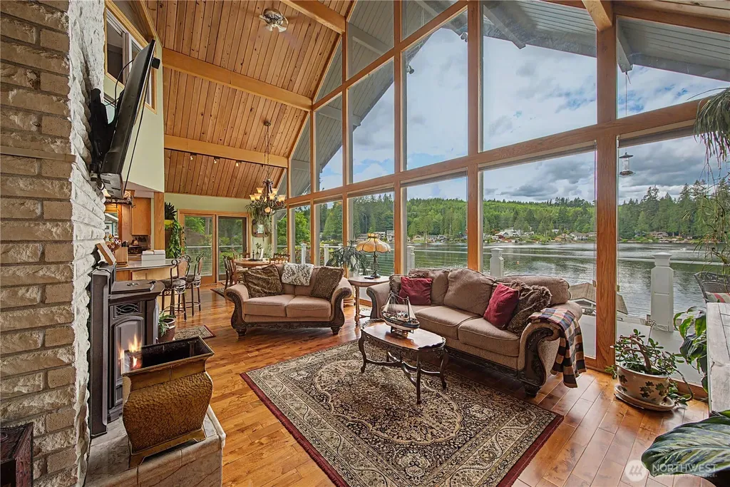 2410 S Lake Roesiger Road Snohomish WA 98290