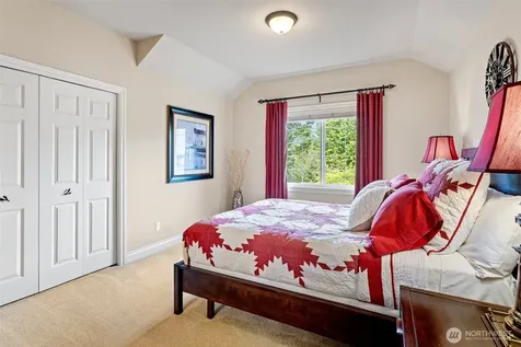 4569 162nd Lane SE Bellevue WA 98006