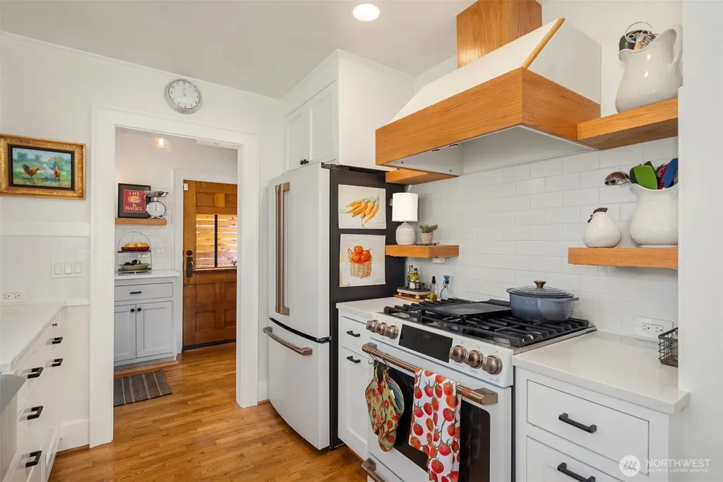 428 3rd Avenue N Edmonds WA 98020