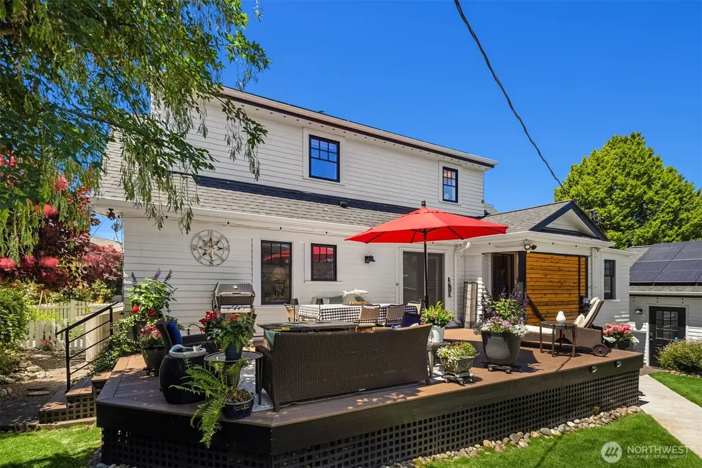 428 3rd Avenue N Edmonds WA 98020