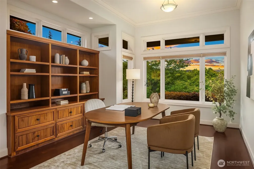 3052 NE Harrison Street Issaquah WA 98029