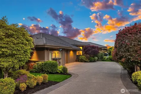 3052 NE Harrison Street Issaquah WA 98029