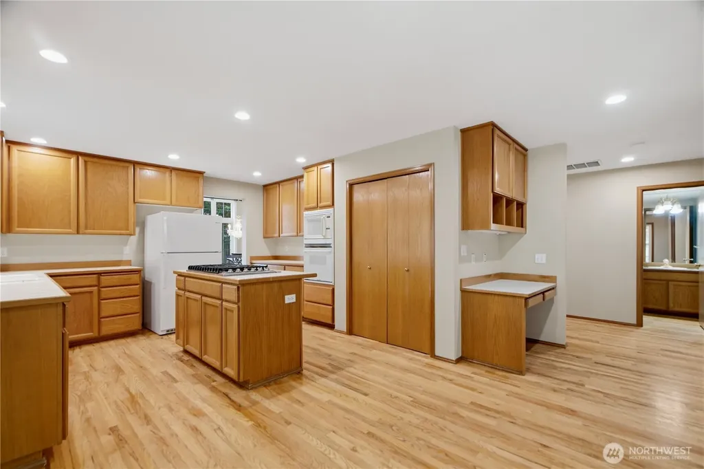 23151 NE 15th Court Sammamish WA 98074