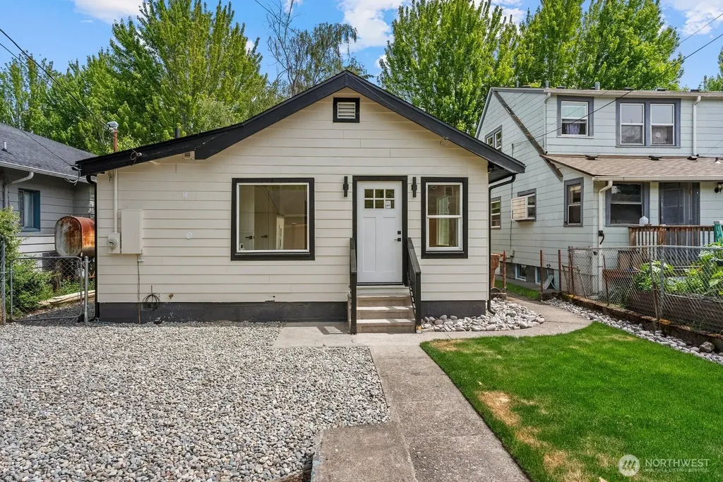 4054 S G Street Tacoma WA 98418