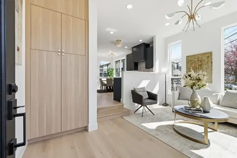 2010 Fairview Avenue E Seattle WA 98102