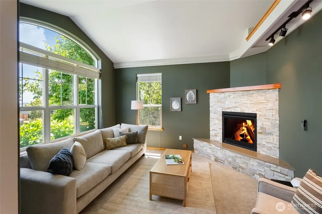 5939 Artist Drive Ferndale WA 98248