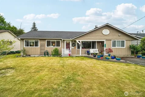 708 5th Avenue SE Puyallup WA 98372