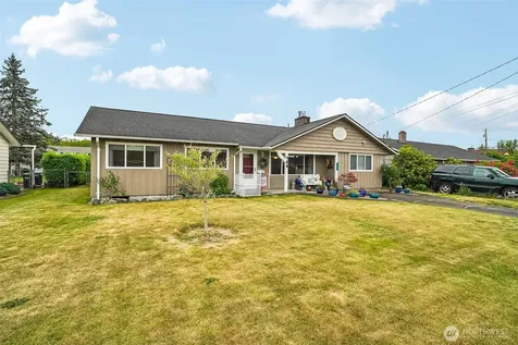 708 5th Avenue SE Puyallup WA 98372