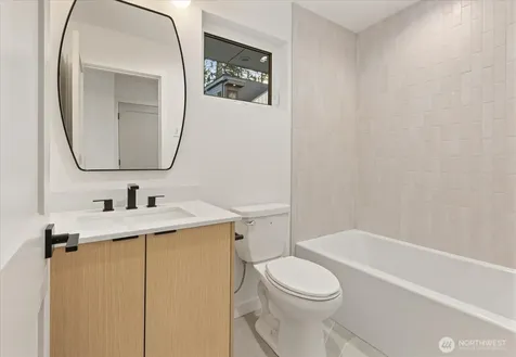 10746 Interlake Avenue N Seattle WA 98133