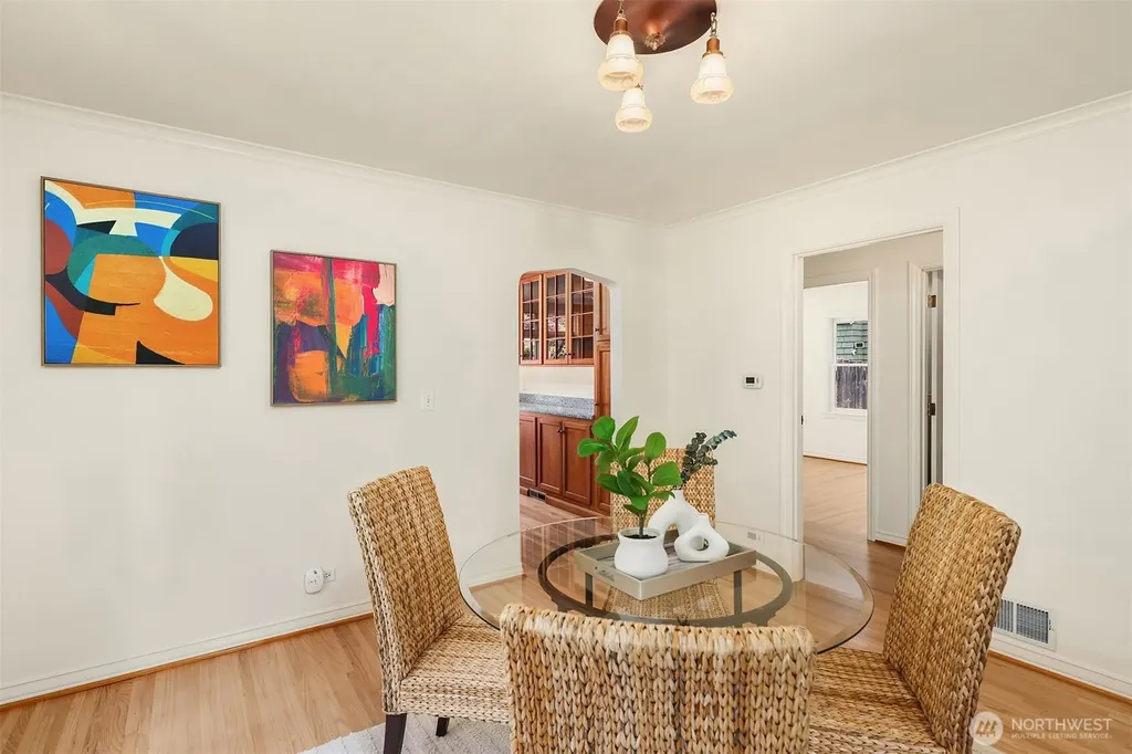 2852 NW 62nd Street Seattle WA 98107