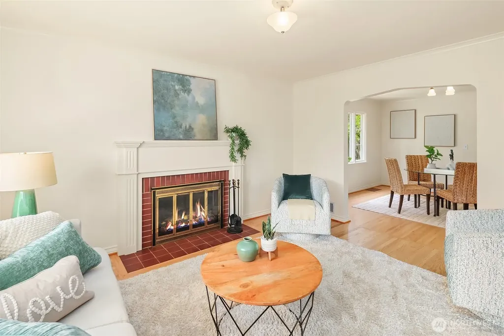 2852 NW 62nd Street Seattle WA 98107