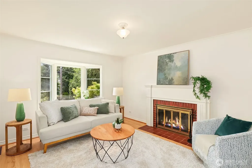 2852 NW 62nd Street Seattle WA 98107