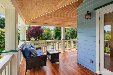 2852 NW 62nd Street Seattle WA 98107