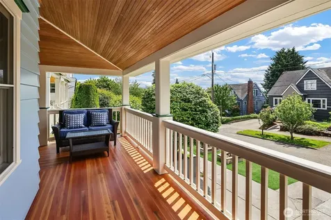 2852 NW 62nd Street Seattle WA 98107