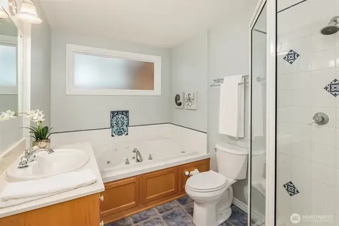 2852 NW 62nd Street Seattle WA 98107