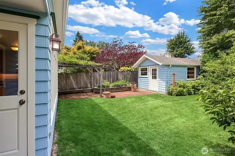 2852 NW 62nd Street Seattle WA 98107