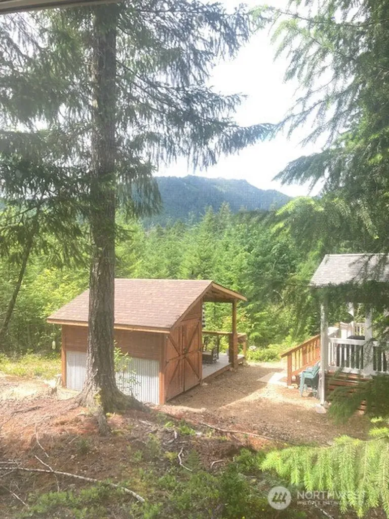 50 N Quinault Place Hoodsport WA 98548
