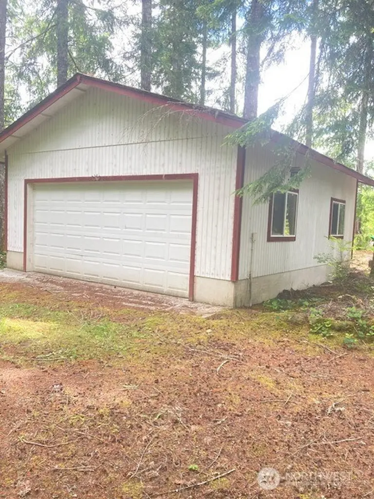50 N Quinault Place Hoodsport WA 98548