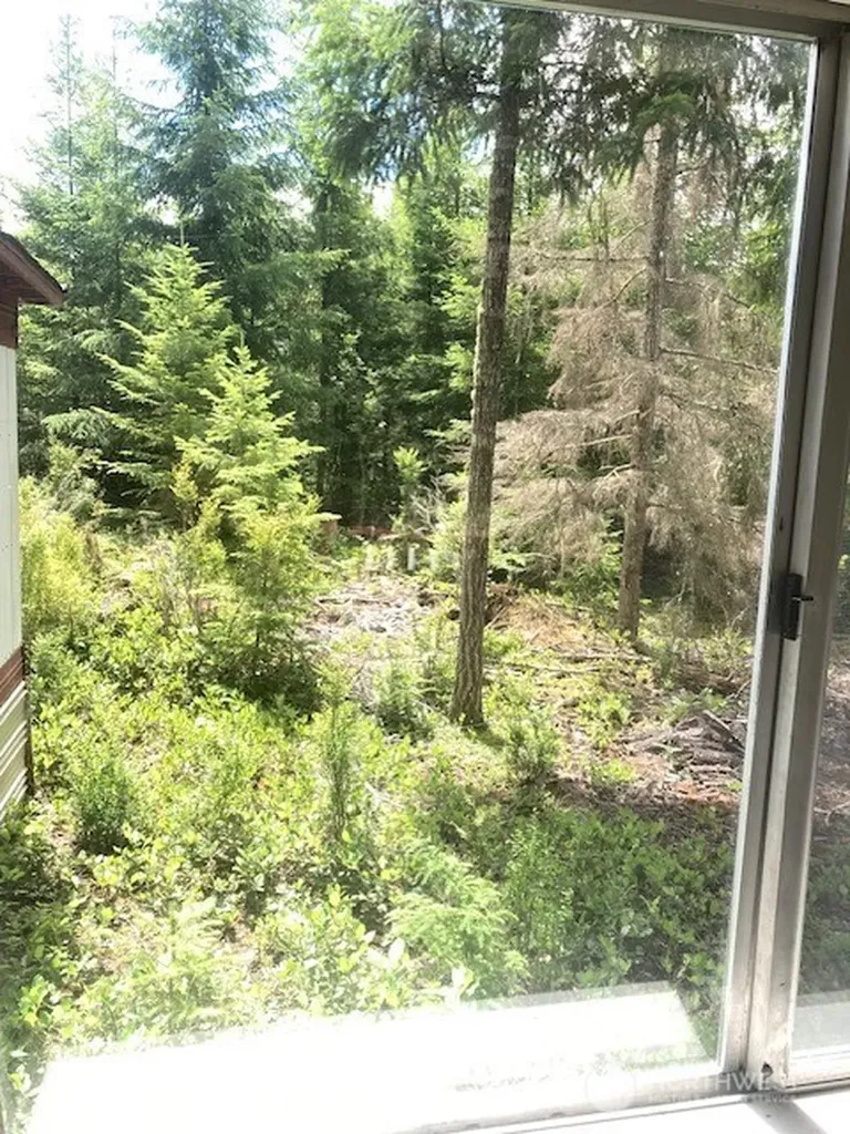 50 N Quinault Place Hoodsport WA 98548