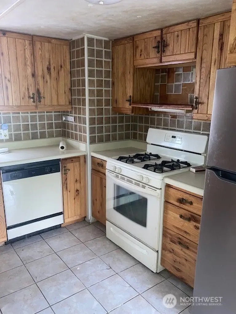 50 N Quinault Place Hoodsport WA 98548