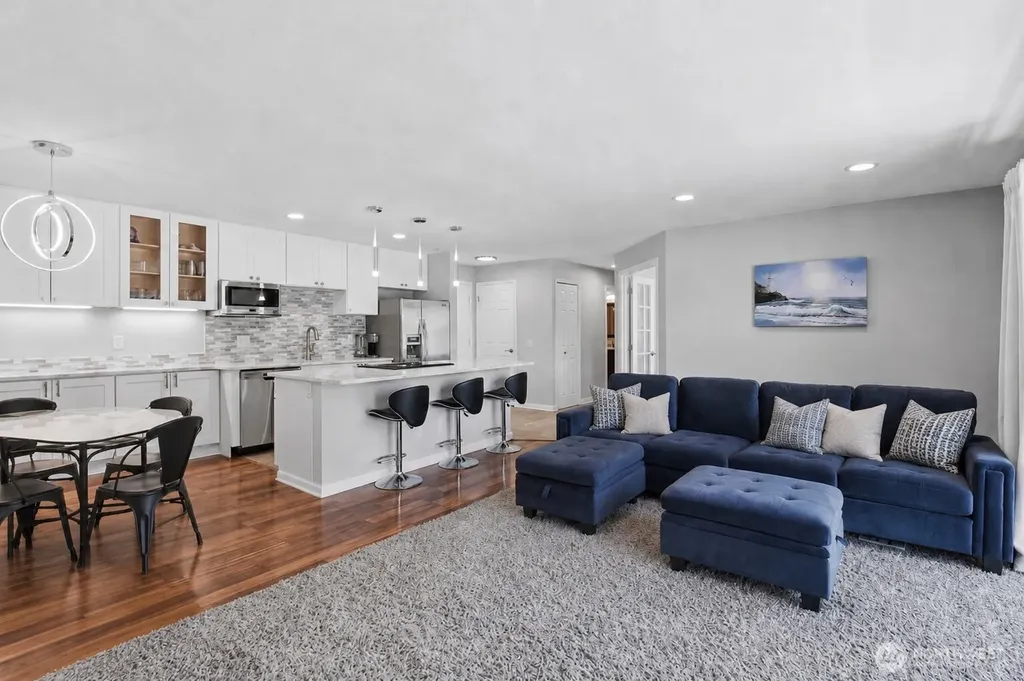 5021 Ripley Lane N Renton WA 98056