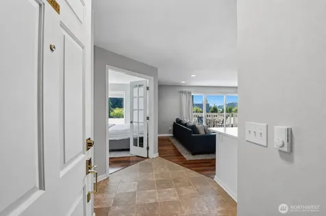 5021 Ripley Lane N Renton WA 98056