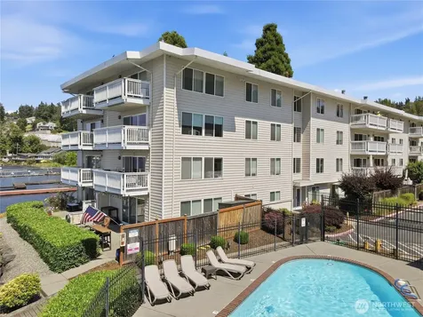 5021 Ripley Lane N Renton WA 98056