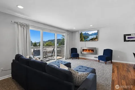5021 Ripley Lane N Renton WA 98056
