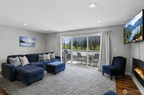 5021 Ripley Lane N Renton WA 98056