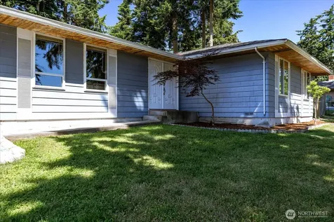 2473 Olympic Drive Oak Harbor WA 98277