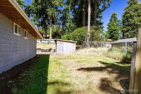 2473 Olympic Drive Oak Harbor WA 98277
