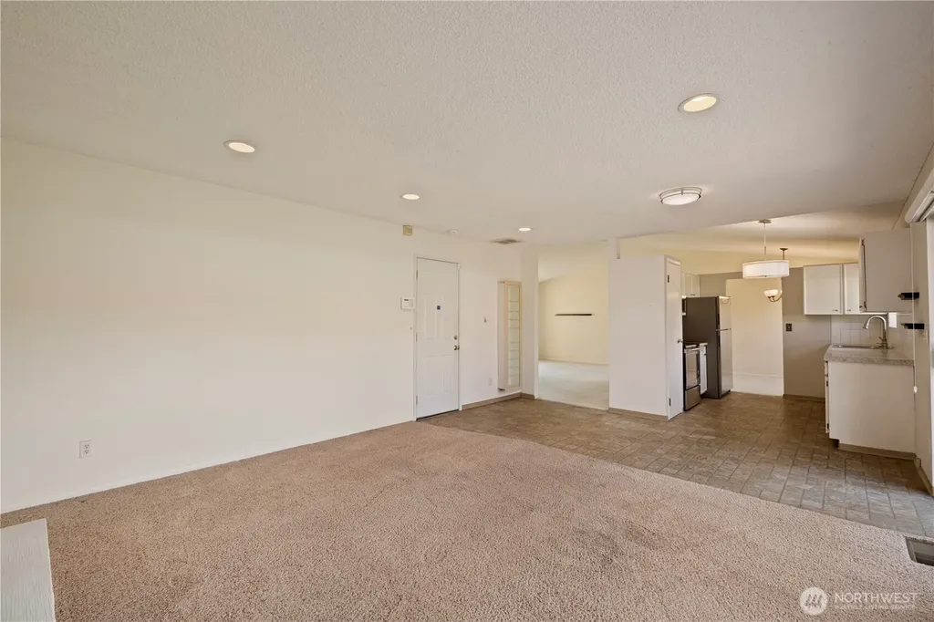 1932 SE 17th Court Renton WA 98055