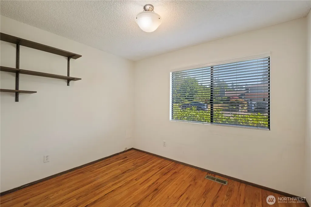 1932 SE 17th Court Renton WA 98055