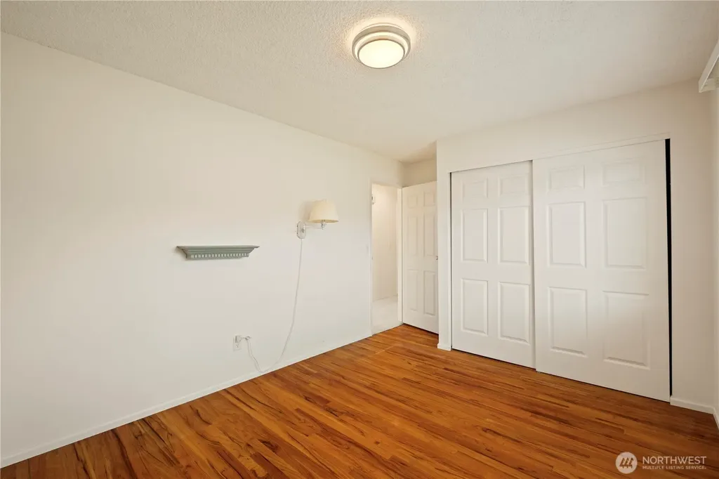 1932 SE 17th Court Renton WA 98055
