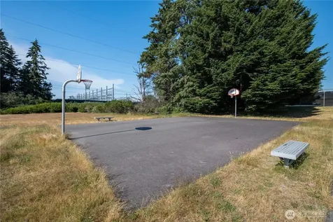1932 SE 17th Court Renton WA 98055