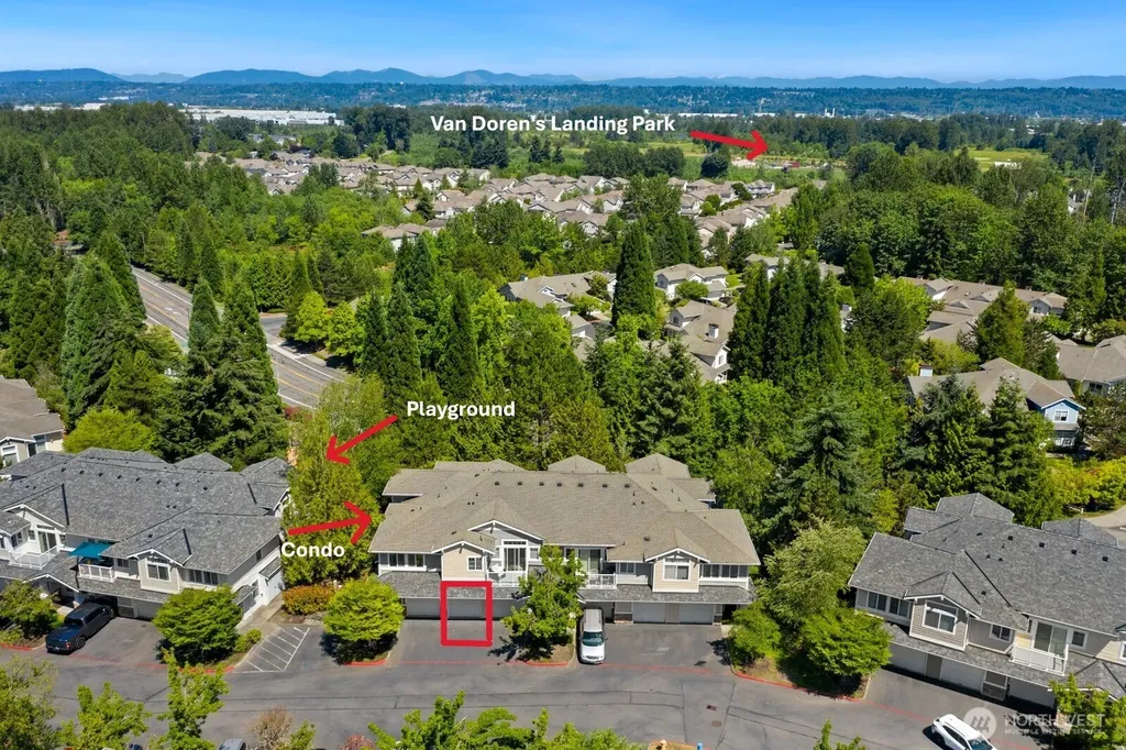 22022 42nd Avenue S Kent WA 98032