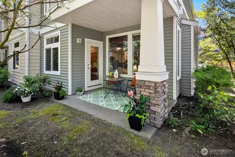 22022 42nd Avenue S Kent WA 98032