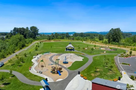 22022 42nd Avenue S Kent WA 98032