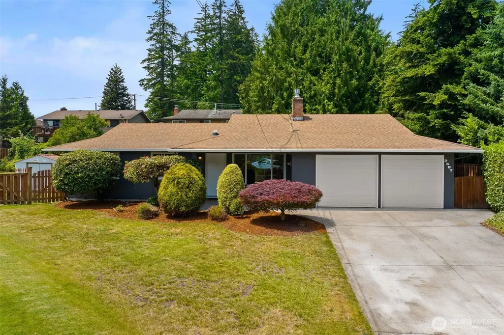2507 Vashon Court NE Renton WA 98059
