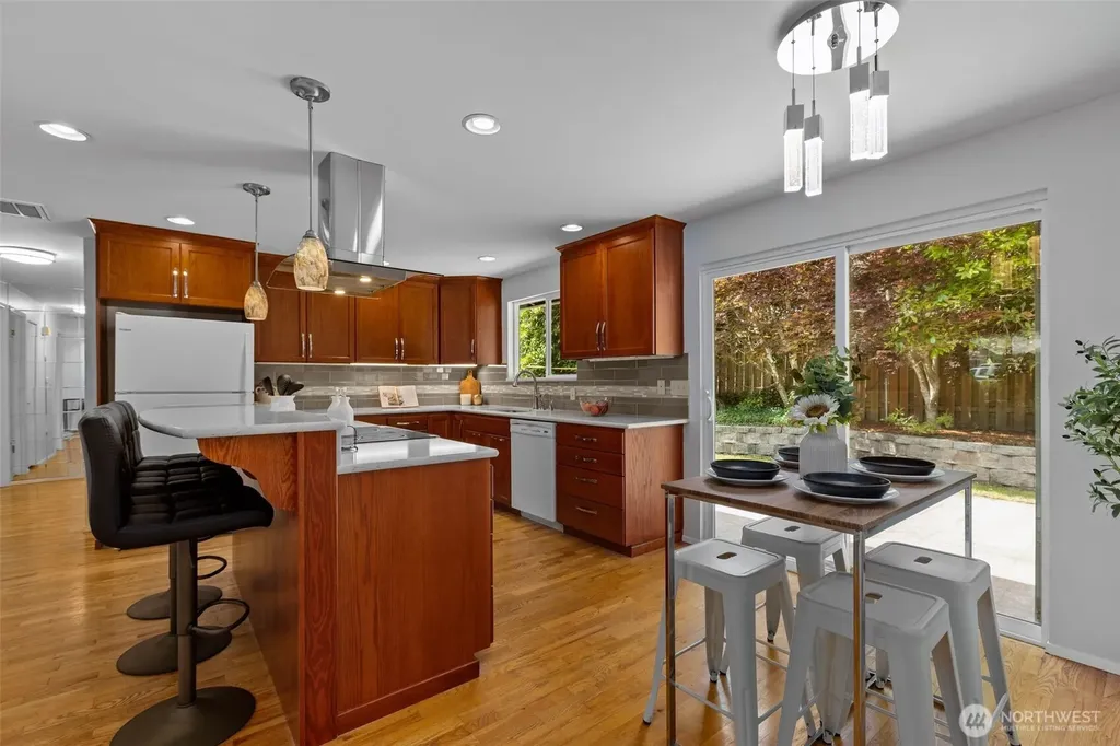 2507 Vashon Court NE Renton WA 98059