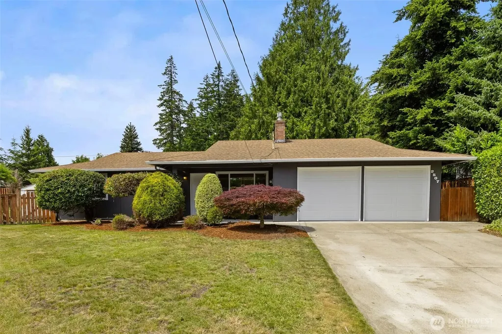 2507 Vashon Court NE Renton WA 98059