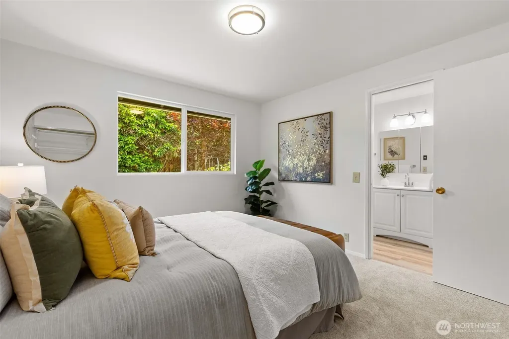 2507 Vashon Court NE Renton WA 98059