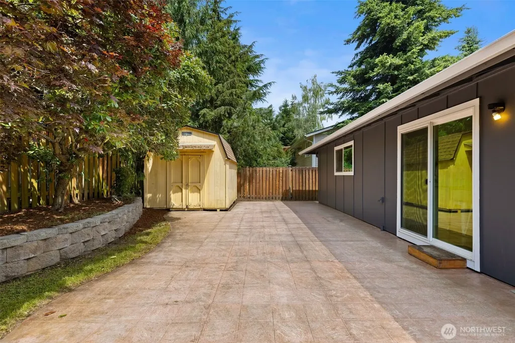 2507 Vashon Court NE Renton WA 98059