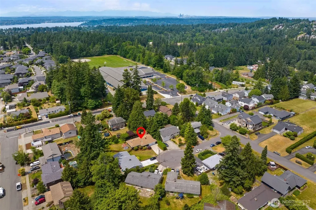 2507 Vashon Court NE Renton WA 98059