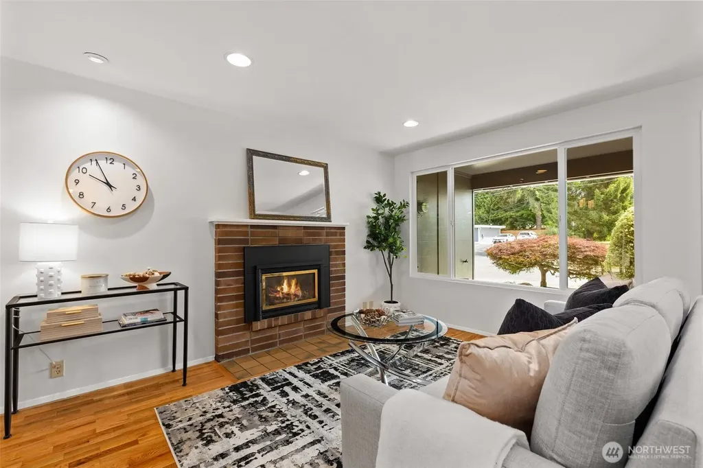 2507 Vashon Court NE Renton WA 98059