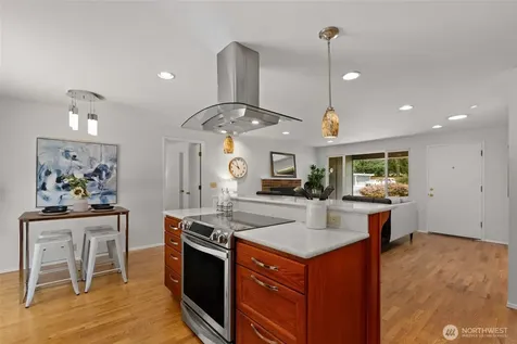 2507 Vashon Court NE Renton WA 98059