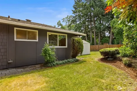 2507 Vashon Court NE Renton WA 98059