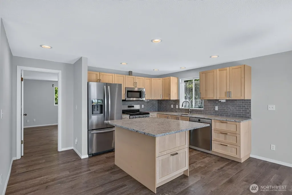 1524 Country Club Drive Camano Island WA 98282
