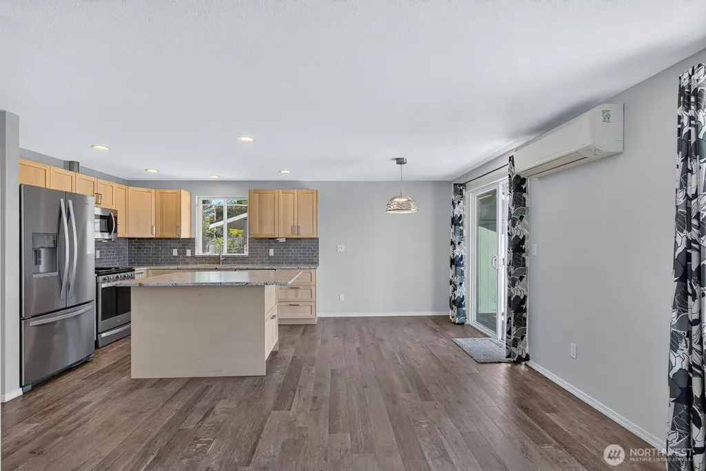 1524 Country Club Drive Camano Island WA 98282